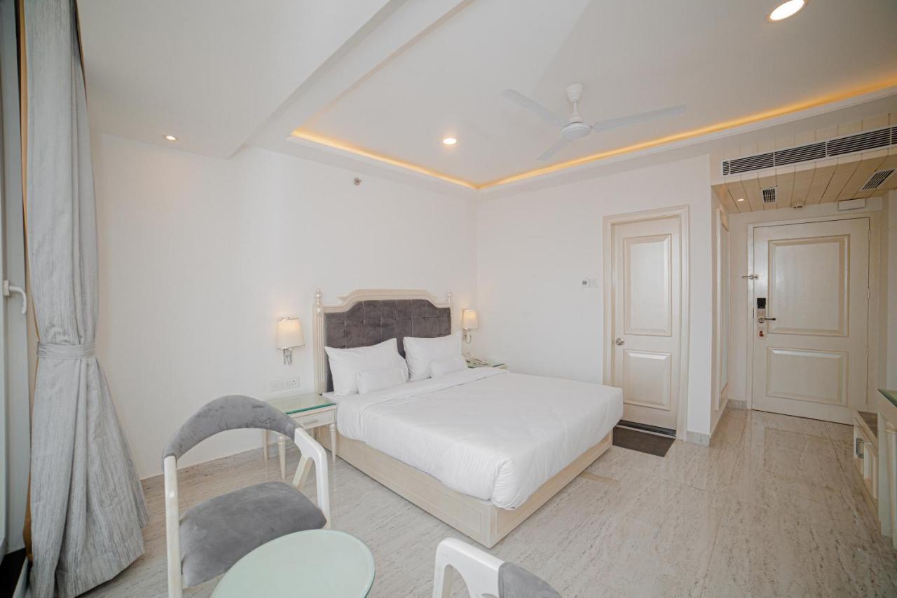 Hotel Pearl Courtyard Waranasi Zewnętrze zdjęcie