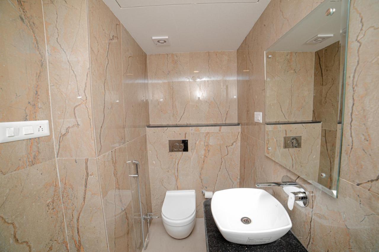 Hotel Pearl Courtyard Waranasi Zewnętrze zdjęcie