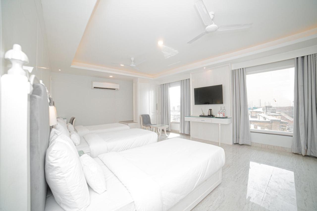 Hotel Pearl Courtyard Waranasi Zewnętrze zdjęcie