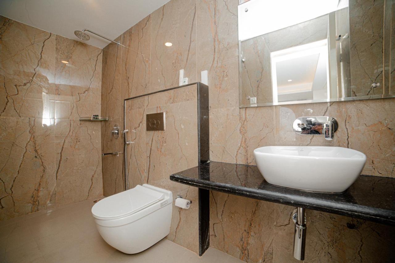 Hotel Pearl Courtyard Waranasi Zewnętrze zdjęcie